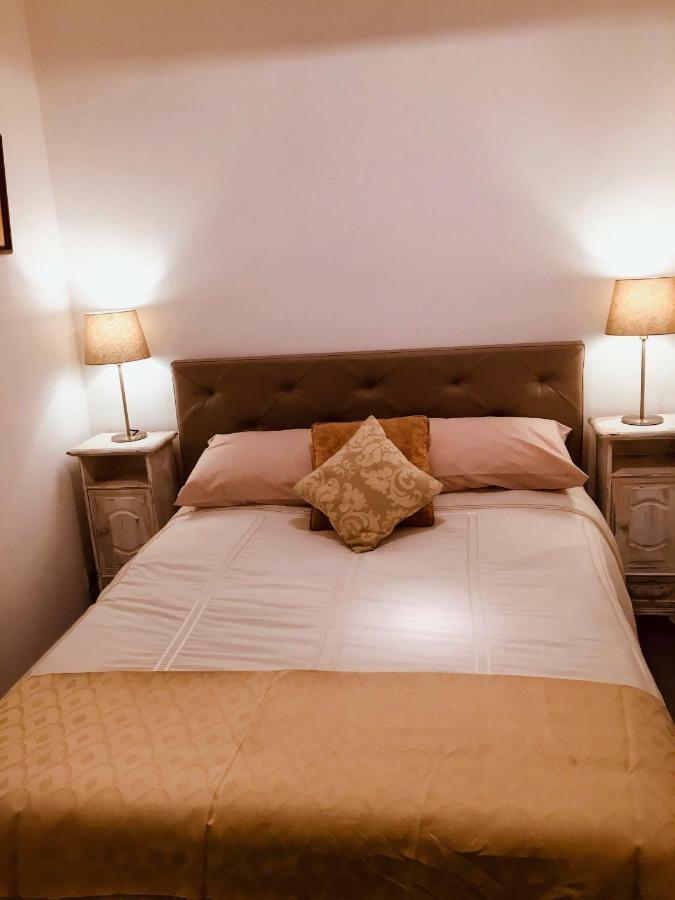Gate House Lodge 디난 외부 사진