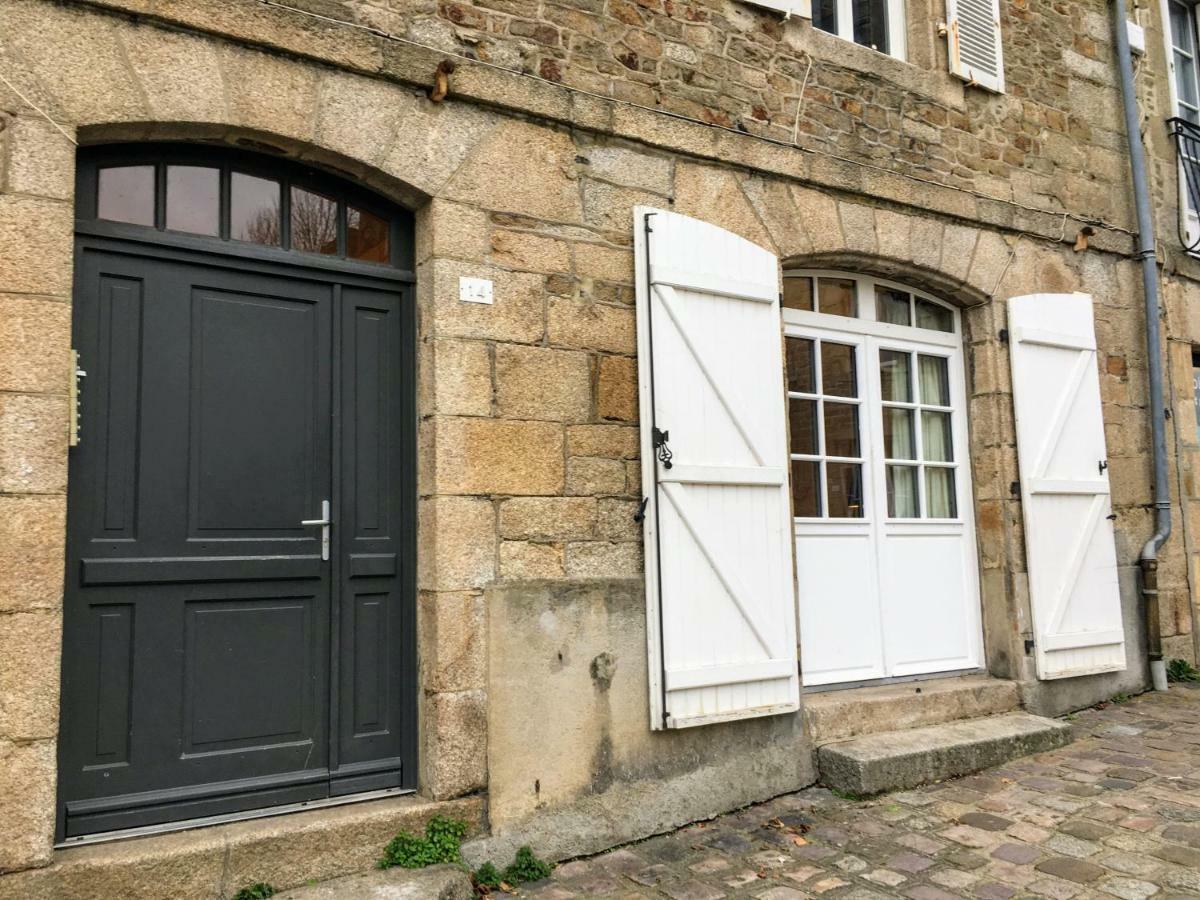 Gate House Lodge 디난 외부 사진